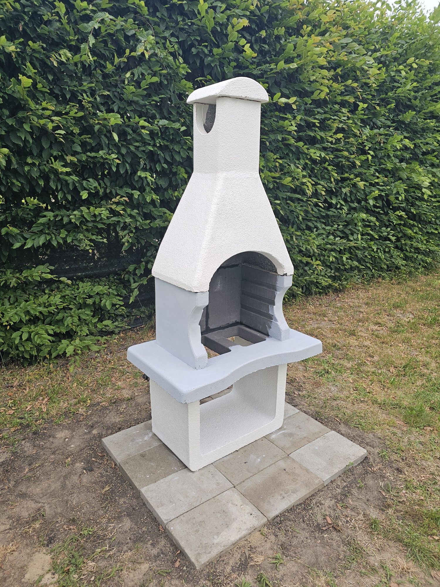 Grill przy domkach